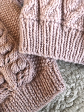 Load image into Gallery viewer, Dahlia baby Cardi and Hat pattern