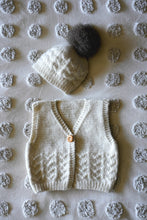 Load image into Gallery viewer, Piper  Baby Vest and Hat pattern